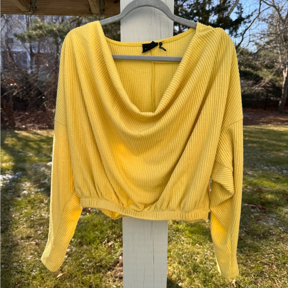 URBAN OUTFITTERS blouse